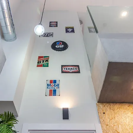 Flatguest Industrial Loft By Marina - Wifi Daire *